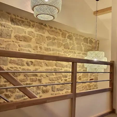 Charme Et Quietude Au Coeur Du Quartier Tiret Villa